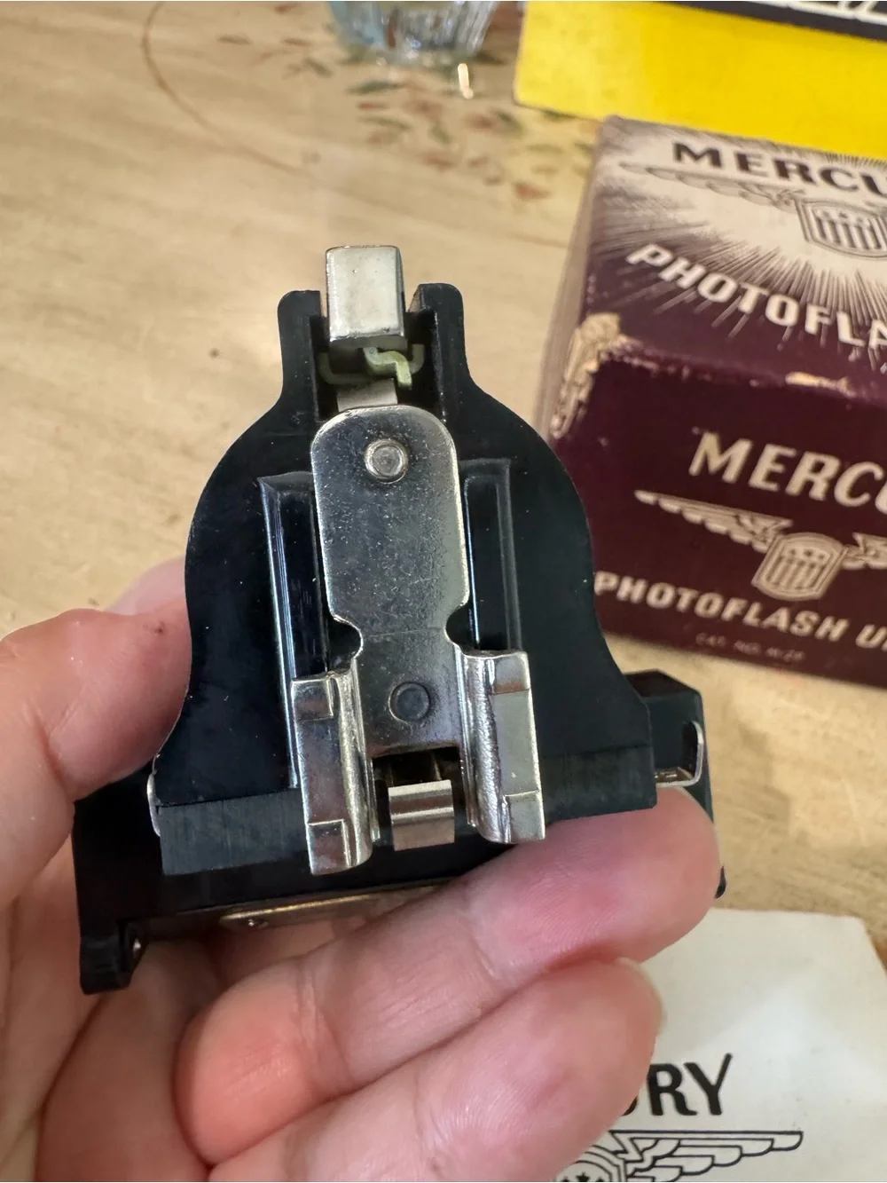 Vintage Mercury Photo Flash Unit - Universal Camera Corp